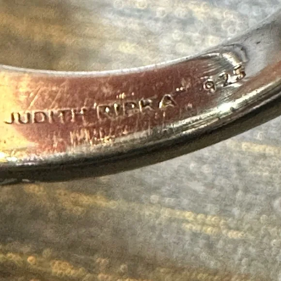 JUDITH RIPKA Sterling Silver Black Onyx & CZ Ring Size 6.5 - Picture 4 of 6